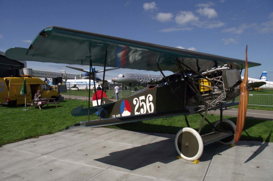 The Fokker D.VII from 'Vroege Vogels' as it was on display at Lelystad Airport on 4 september 2010.